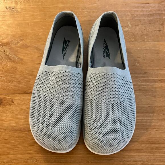 Altra TOKALA Women’s Slip-On Shoes Knit Size 10 Light Blue Comfort Loafers - Picture 1 of 7